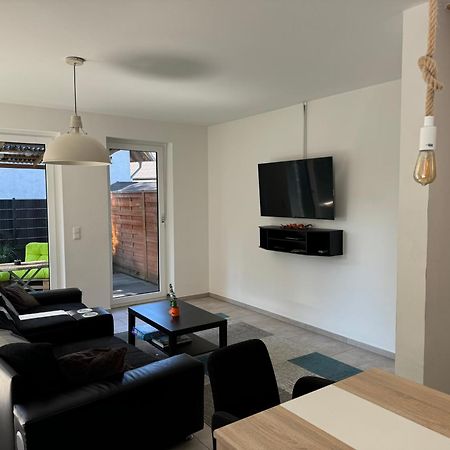 Appartamento Neubau, Moderne Haushaelfte In Amburgo Esterno foto
